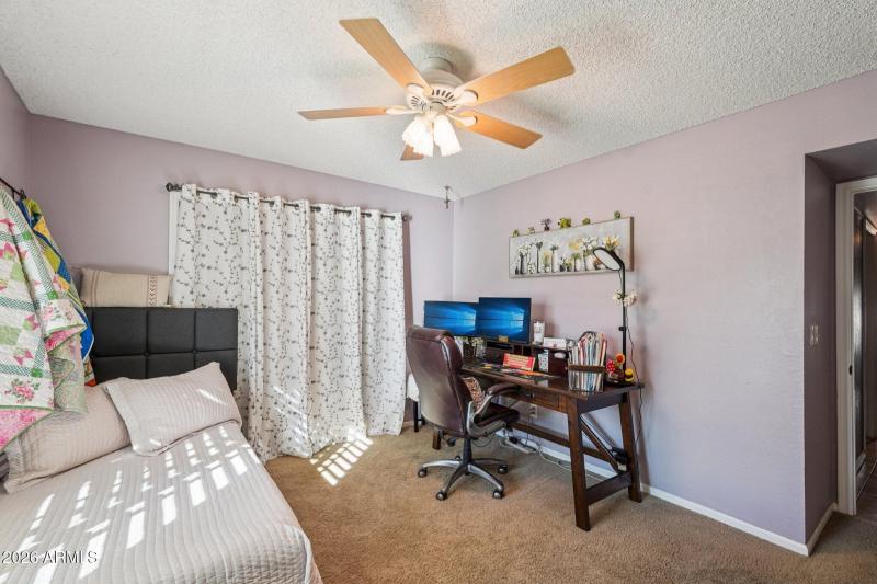 32-web-or-mls-E Harmont Dr-S1102-032