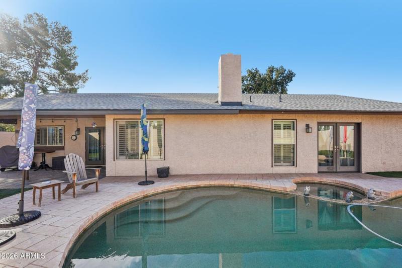 40-web-or-mls-E Harmont Dr-S1102-040