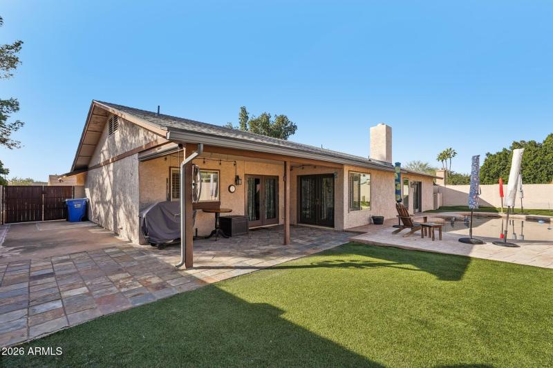 43-web-or-mls-E Harmont Dr-S1102-043