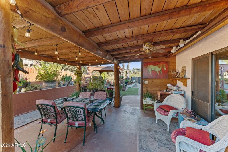 1130 N Coyote Crossing