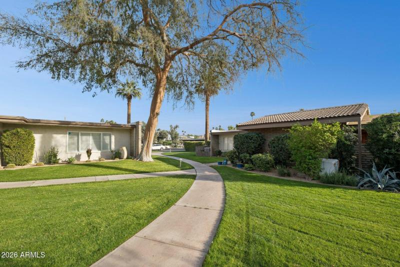 3-web-or-mls-4800-n-68th-st-162