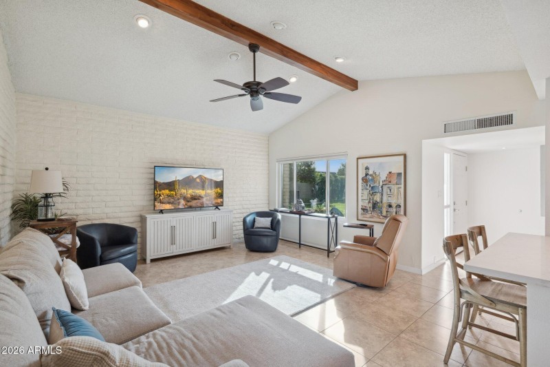 11-web-or-mls-4800-n-68th-st-162