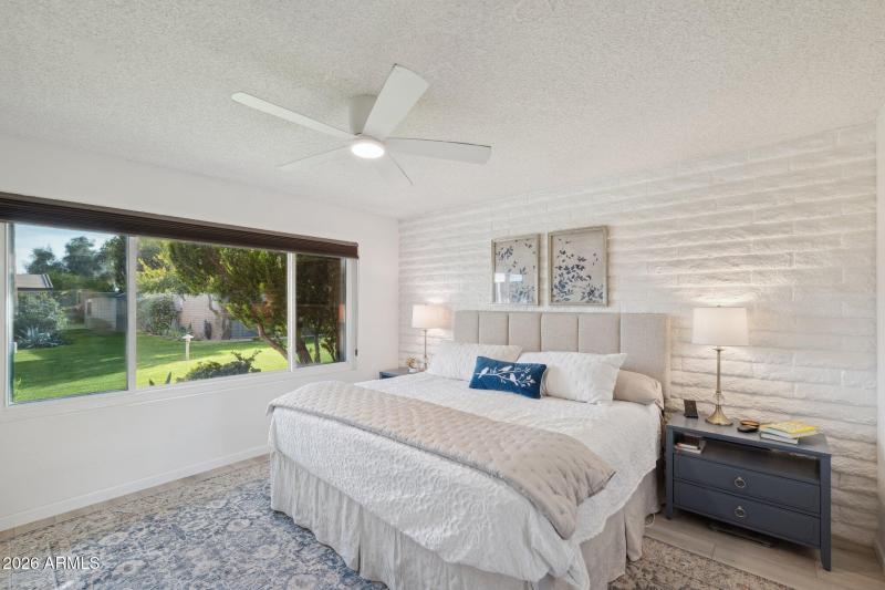 25-web-or-mls-4800-n-68th-st-162