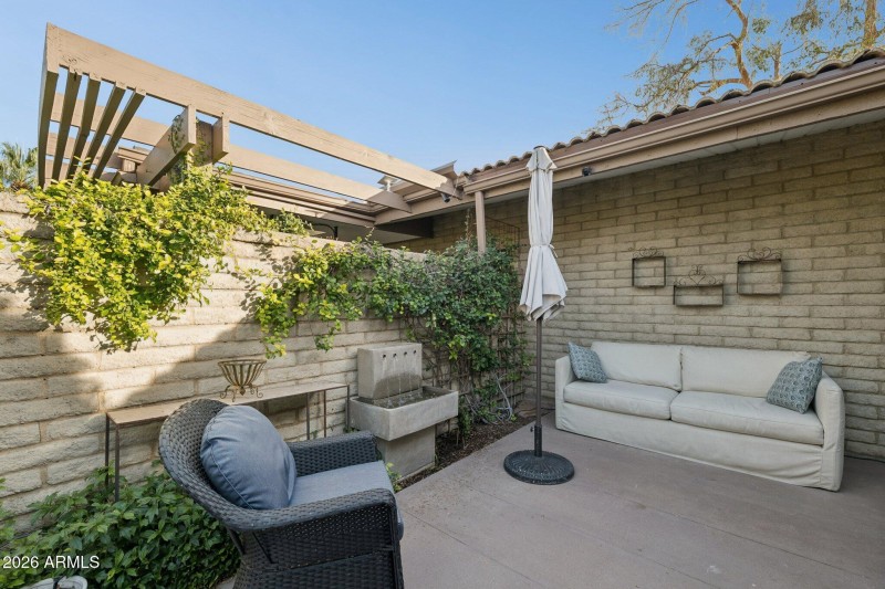 31-web-or-mls-4800-n-68th-st-162