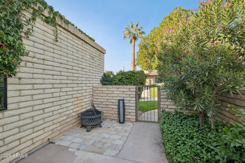 35-web-or-mls-4800-n-68th-st-162