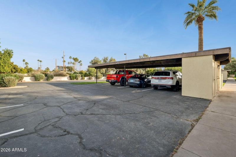 39-web-or-mls-4800-n-68th-st-162