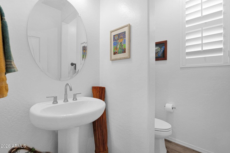 1917 Hampton 111 - 16Guest Bath