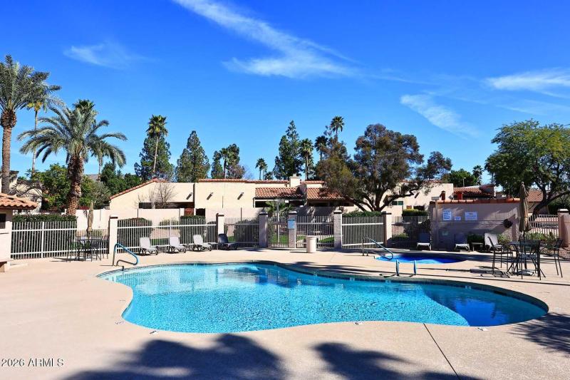 Emerald Scottsdale-Pool & Spa