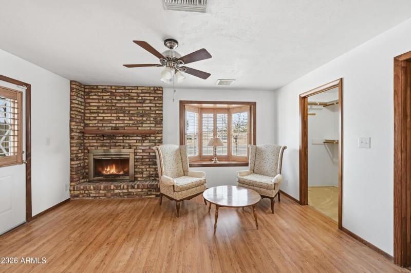 27_v1s_4936_with_fire