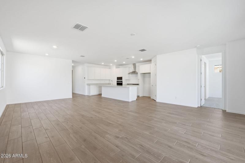 PHX_Empire Pointe_Lot 9055_Sepia_23042_K