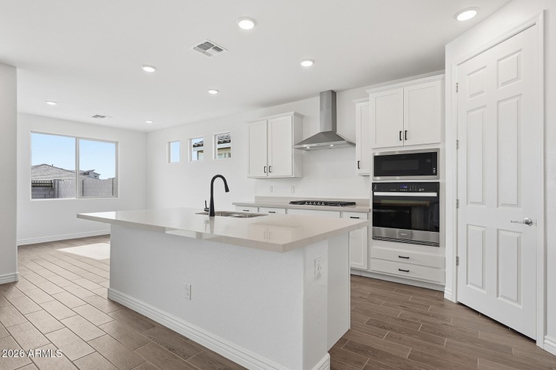 PHX_Miravida_Lot 1155_Ash_14825_Kitchen