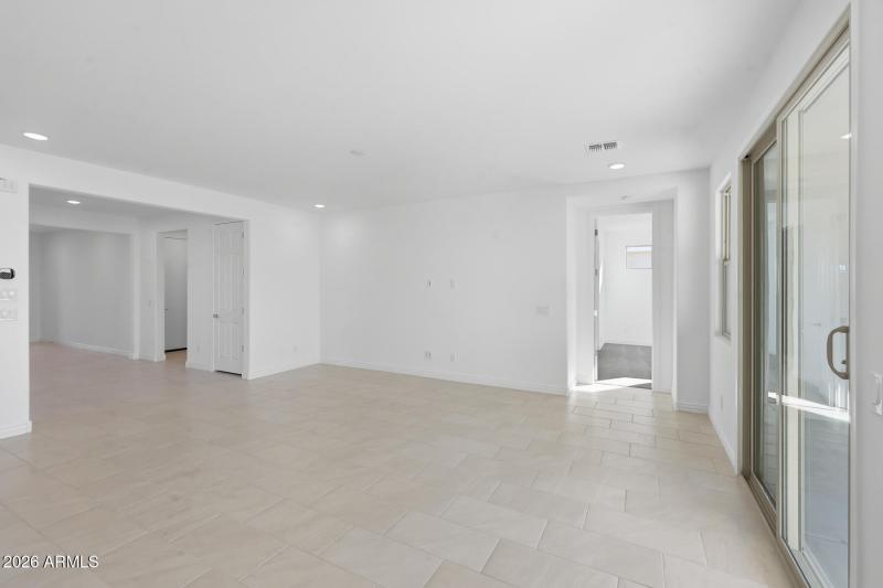 PHX_Miravida_Lot 1151_Dove_14837_Greatro