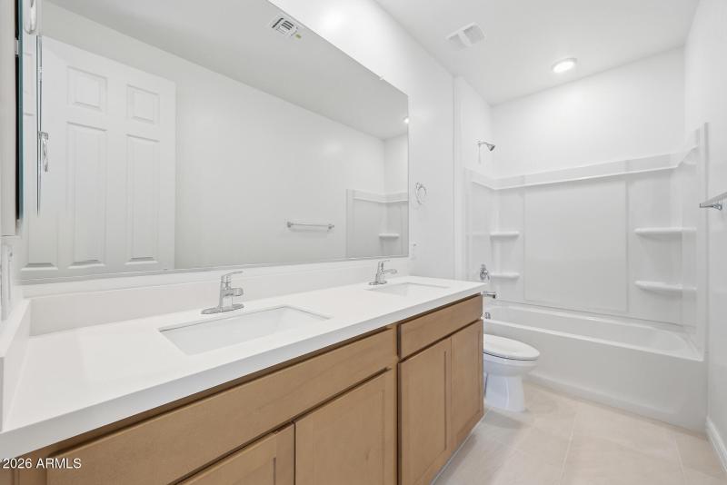 PHX_Miravida_lot 1153_Harbor_14832_Bath2