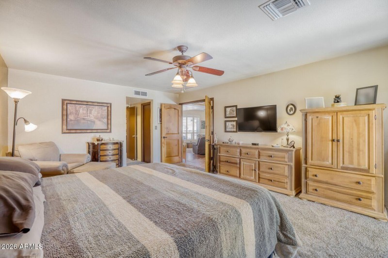 315 E. Marconi Ave - Web Quality - 017 -