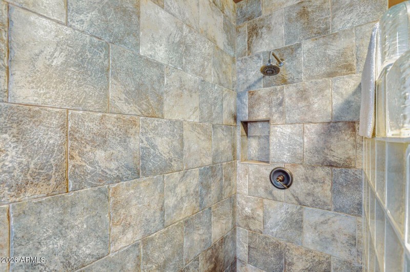 315 E. Marconi Ave - Web Quality - 019 -