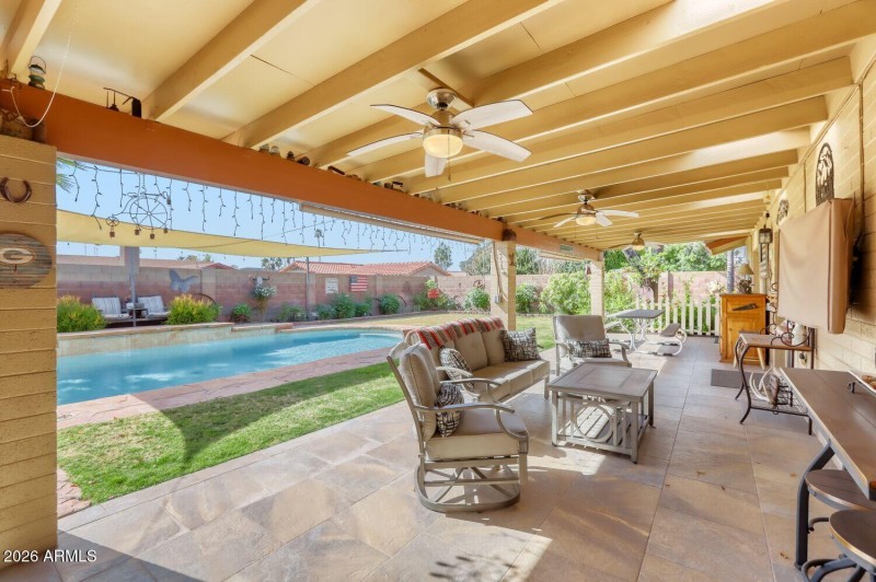 315 E. Marconi Ave - Web Quality - 025 -