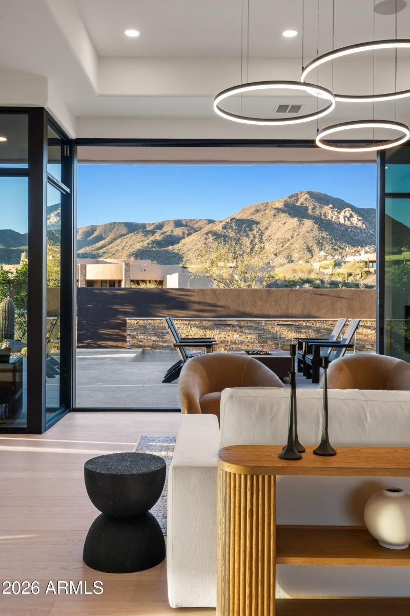 010_Room with a View