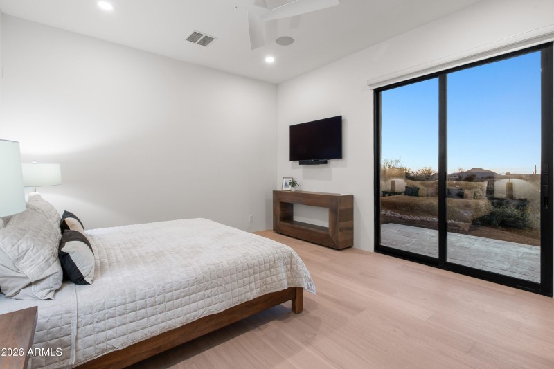 039_Ensuite 4 Outdoor Splendor