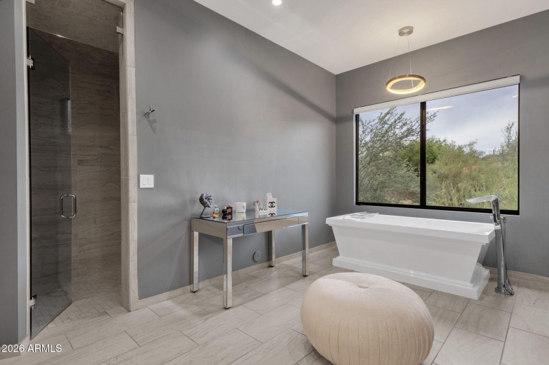 028_Primary Soaking Tub