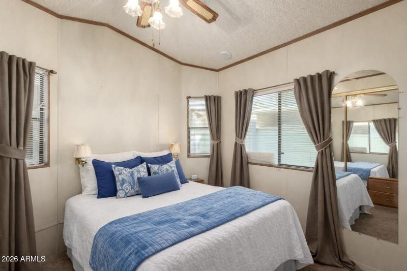 02CCAB00-B39D-4D4C-9816-D6E48D8991B2