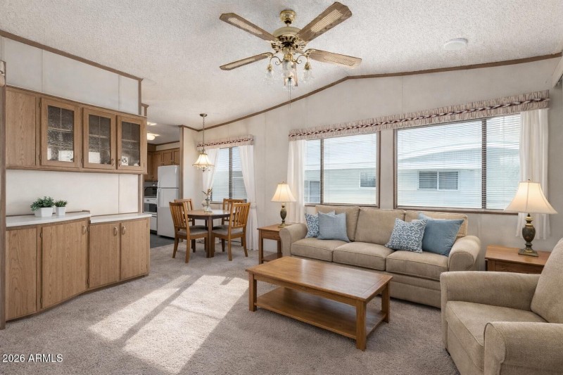 0441C81E-3AF2-4542-9907-3437A38D64DF