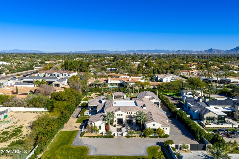 MLS - 6830 E Hummingbird Lane - Paradise