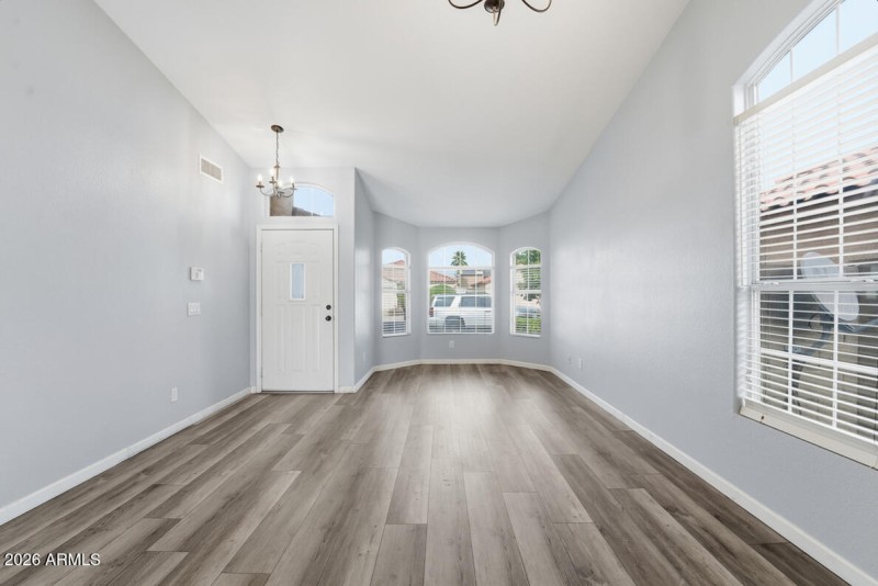 12523 W Roanoke Ave-10