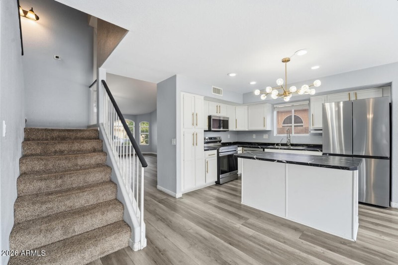 12523 W Roanoke Ave-33