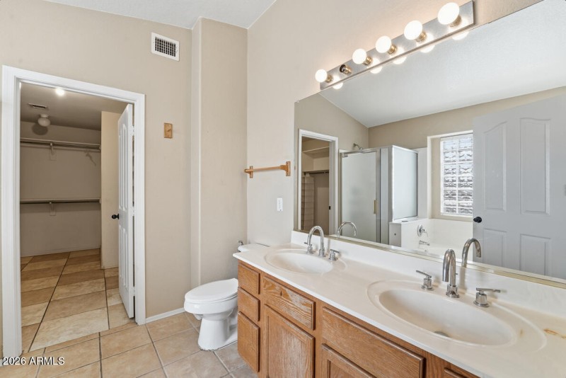 12523 W Roanoke Ave-40