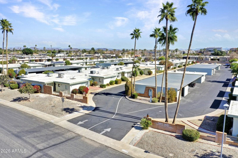 Aerial of Nuevo Court Entry