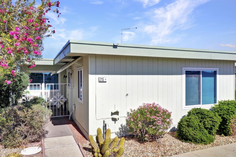 Unit 215 G Front Entry