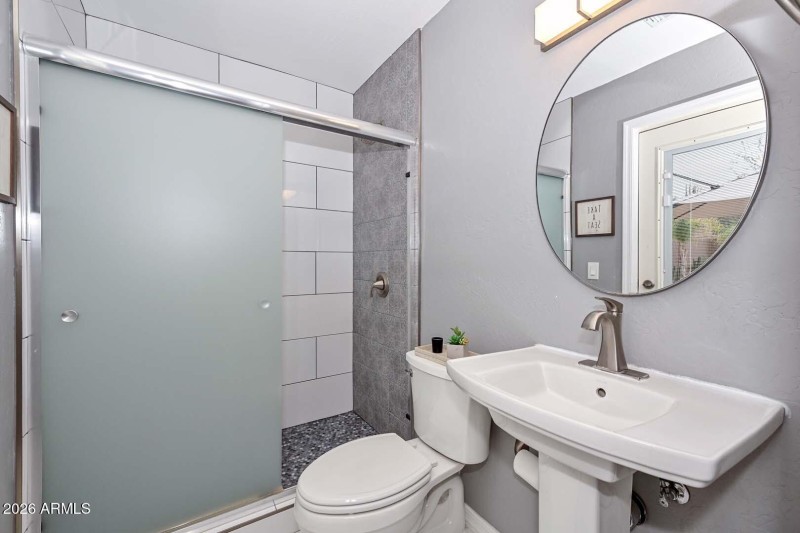 Full Bath-Pool Access