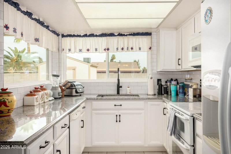 698d51_ 17 - El Alba