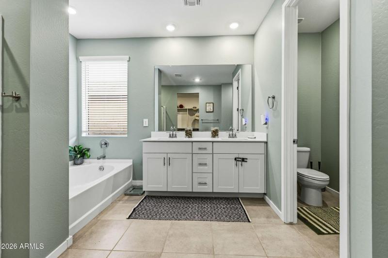 28-web-or-mls-35175 W Marin Ave-28