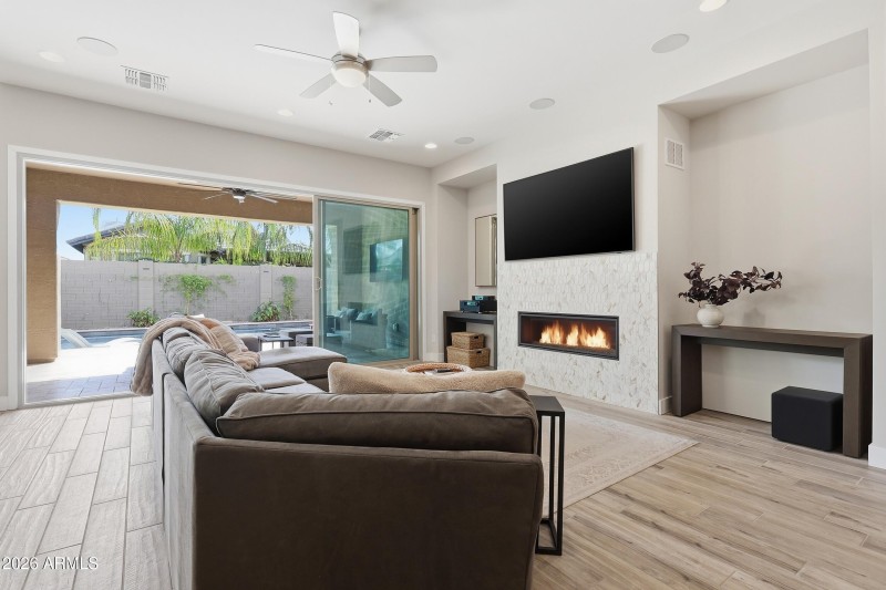 9_img_8805_with_fire