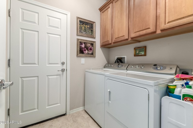 Laundry Room W Cabinets