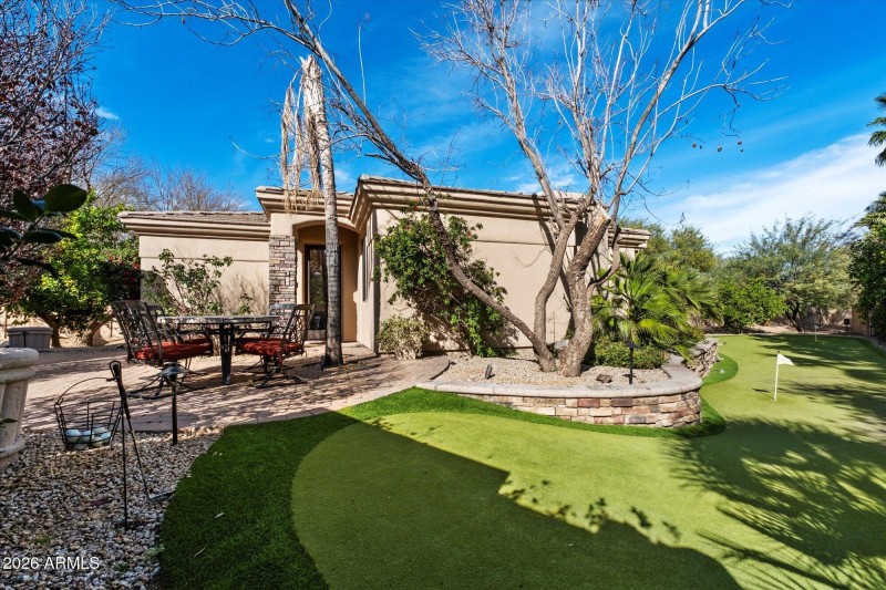 Backyard Putting Green