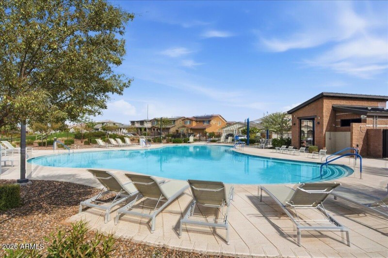 52-10850 E Trent Ave_RedHogMedia