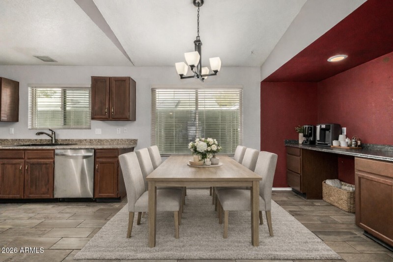 11 - Virtually Stage