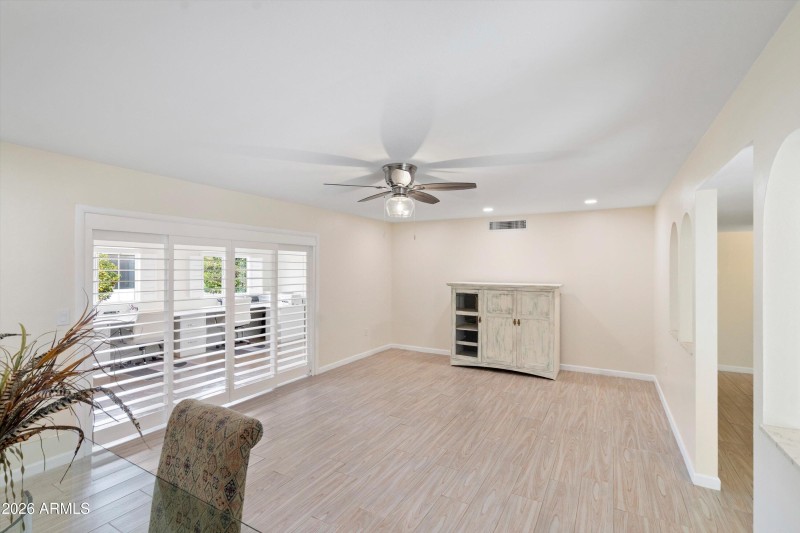 09-Living and Dining