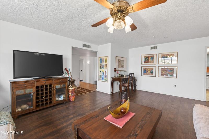 13_12611_W_Butterfield_Dr13_mls