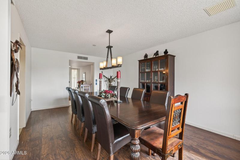 18_12611_W_Butterfield_Dr18_mls