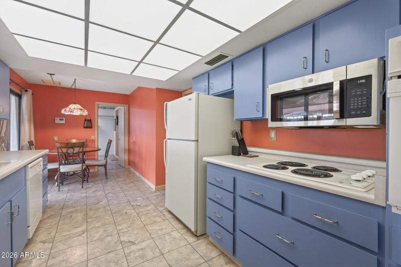 20_12611_W_Butterfield_Dr20_mls