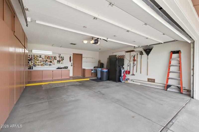 39_12611_W_Butterfield_Dr39_mls