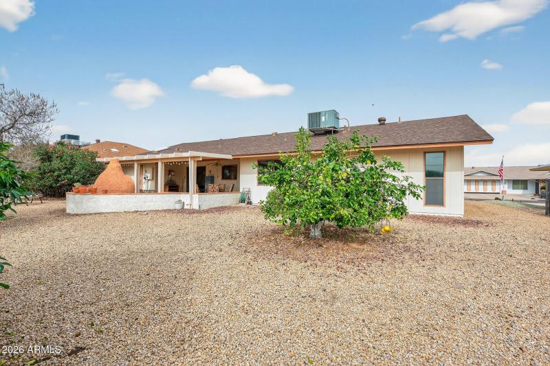 45_12611_W_Butterfield_Dr45_mls