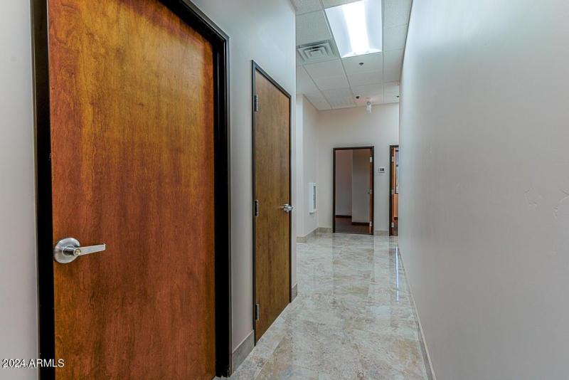 20180105230632398718000000-o