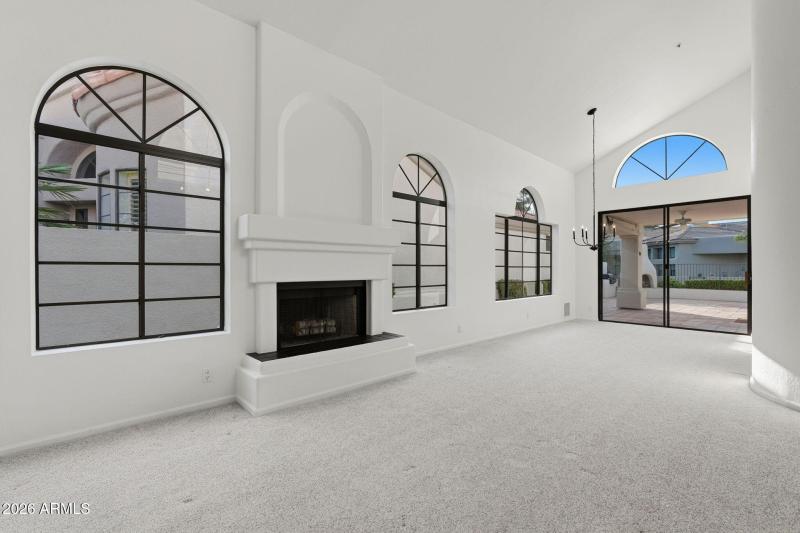 Dramatic 18 ft ceilings