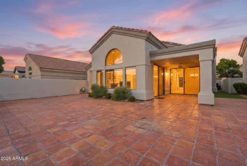 Superior entertaining patio