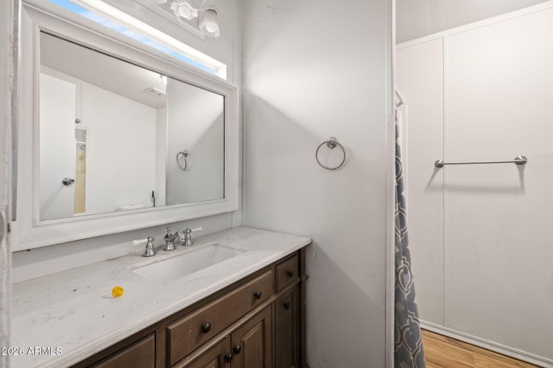 074-Primary Bathroom