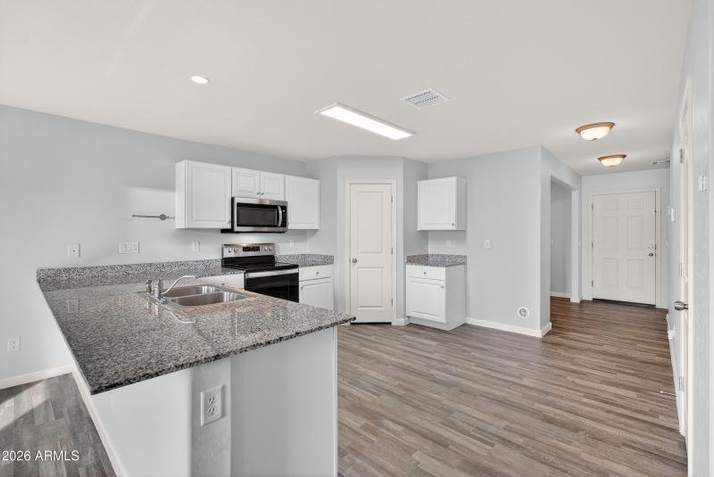 11-print-09E Taylor Ave